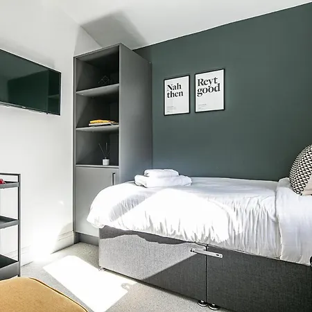 The Belmont - With Free Parking 4* הרוגייט