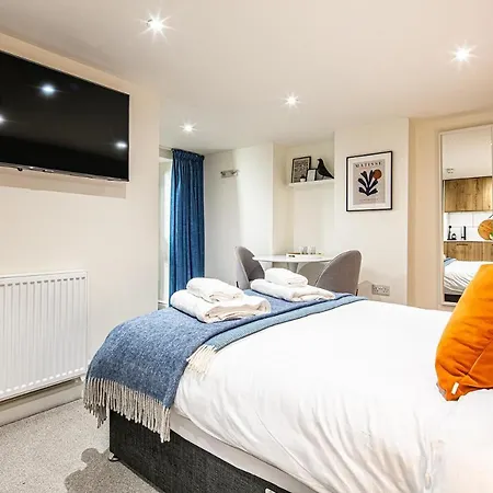 The Belmont - 4*