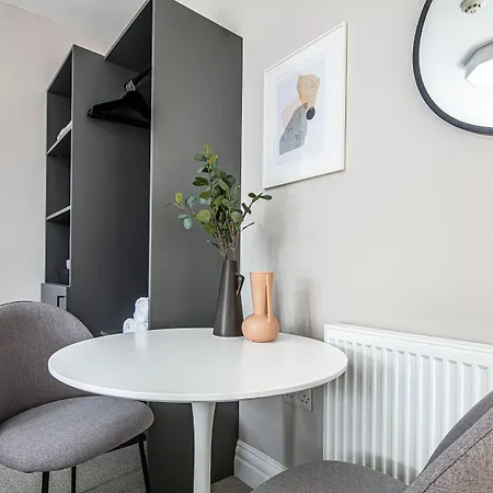 Aparthotel The Belmont - With Free Parking 4*