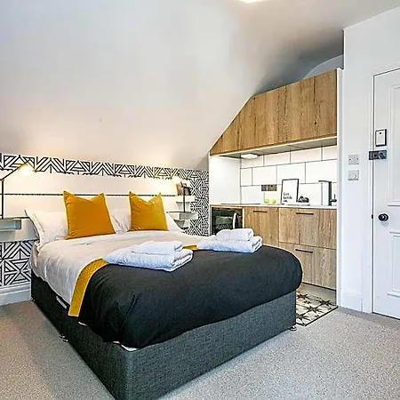 Aparthotel The Belmont - With Free Parking